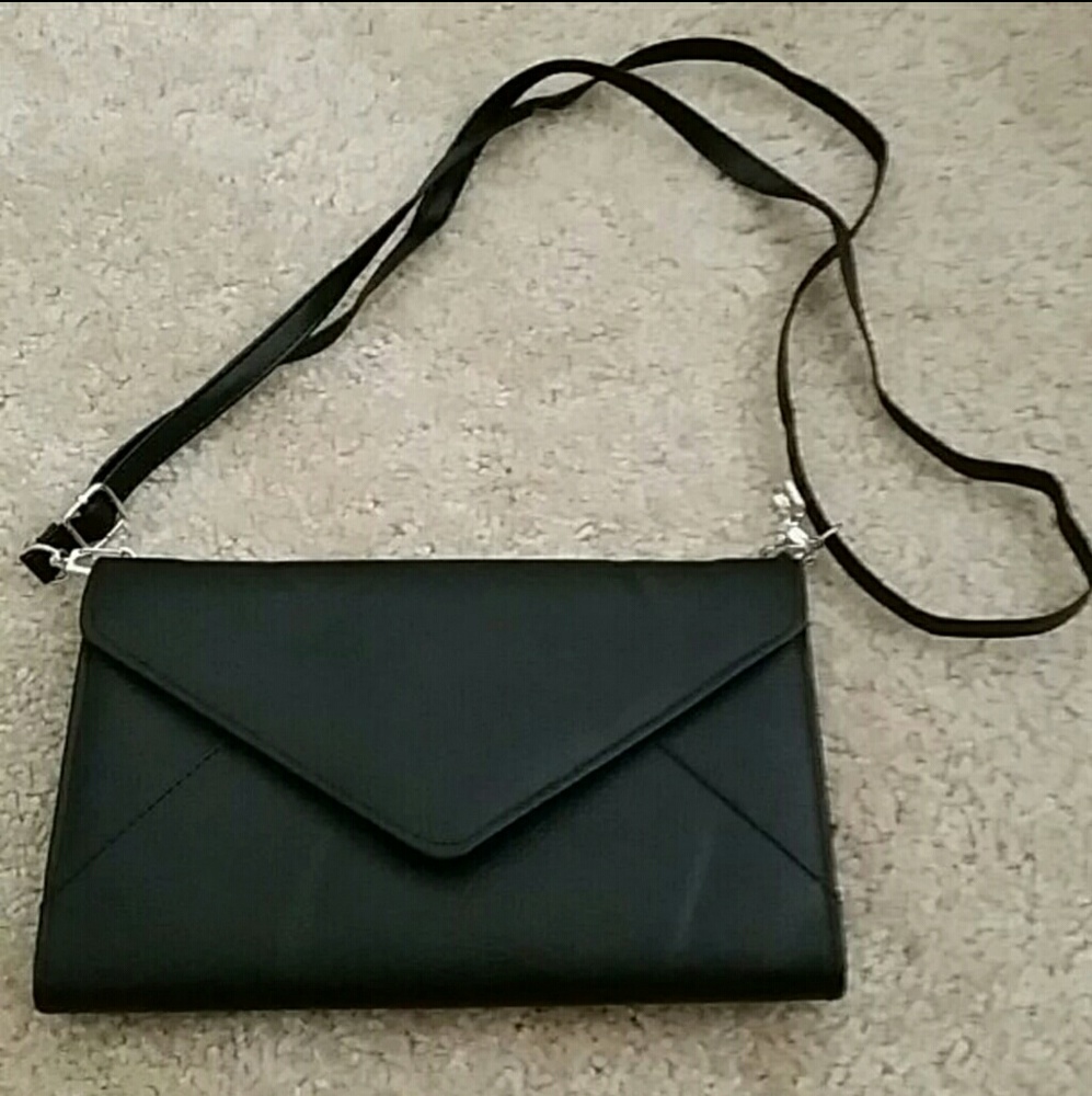NWOT black crossbody purse